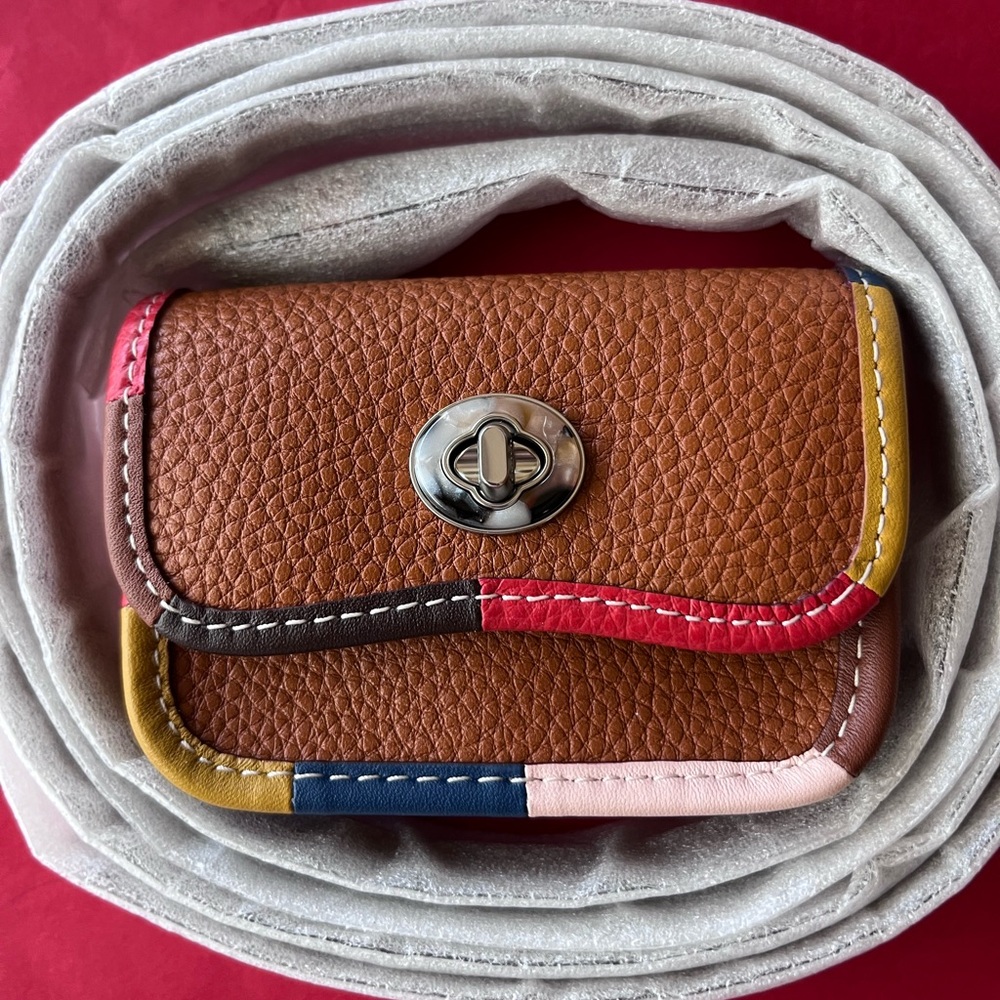 🦁 COACH COACHTOPIA WAVY WALLET WITH  COLORFUL BINDING IN UPCRAFTED LEATHER 🦁 - Picture 11 of 16